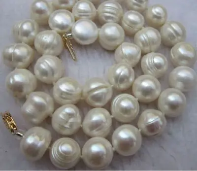 

9-10MMCHARMING SOUTH SEA BAROQUE 18 INCH WHITE PEARL NECKLACE