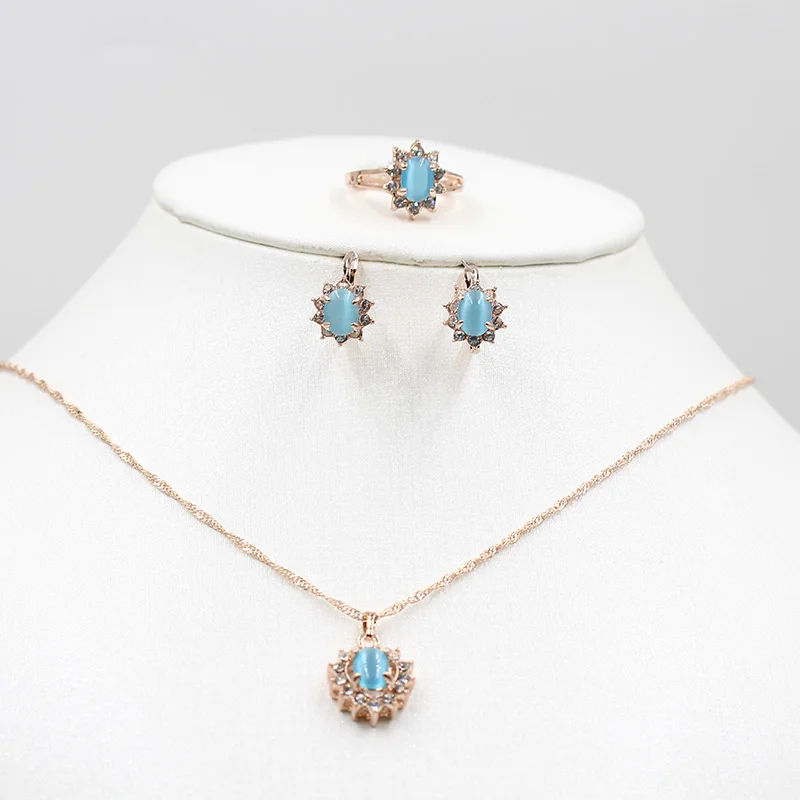 Комплект из колье и серёг розового золота с опалом|Ювелирные наборы| |