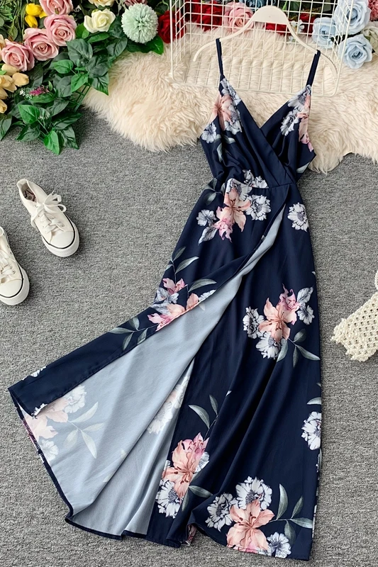 Женское платье на бретельках FMFSSOM длинное асимметричное с v-образным вырезом и