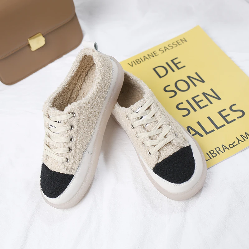 Женская зимняя обувь с вулканизированной подошвой теплая на плоской подошве |