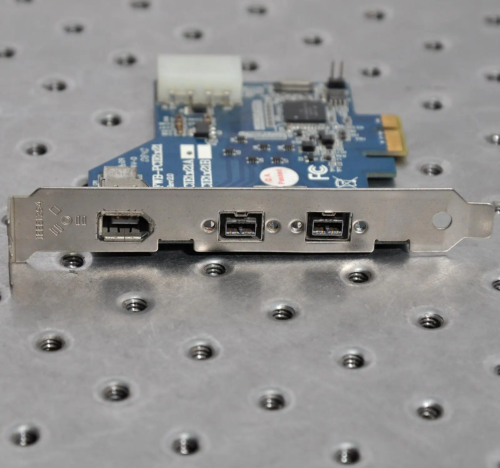 Тайвань иои FWB-PCIE1x21 IEEE1394B Карта видеозахвата | Компьютеры и офис