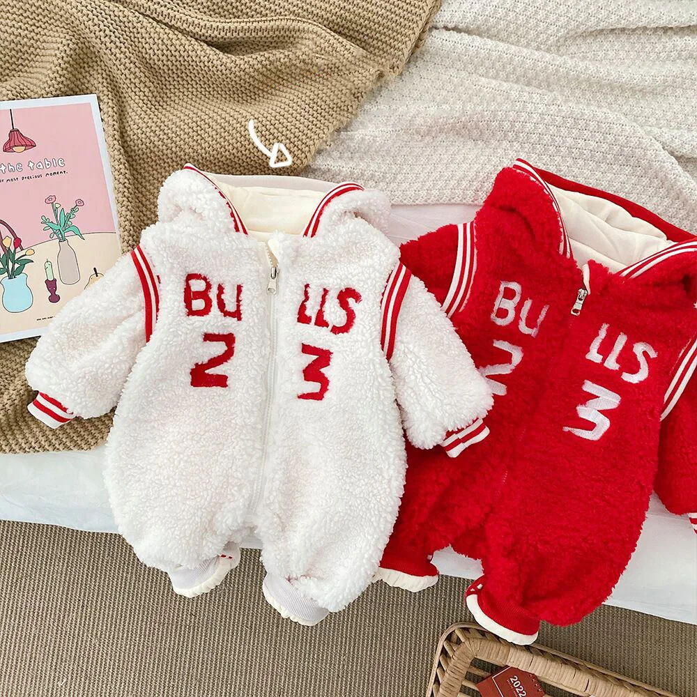 

Baby Boys Girls Rompers BULLS 23 Letter Printed Long Sleeved Fleece Zipper Hooded Jumpsuits For Children Outdoor Bodysuits 0-2Y