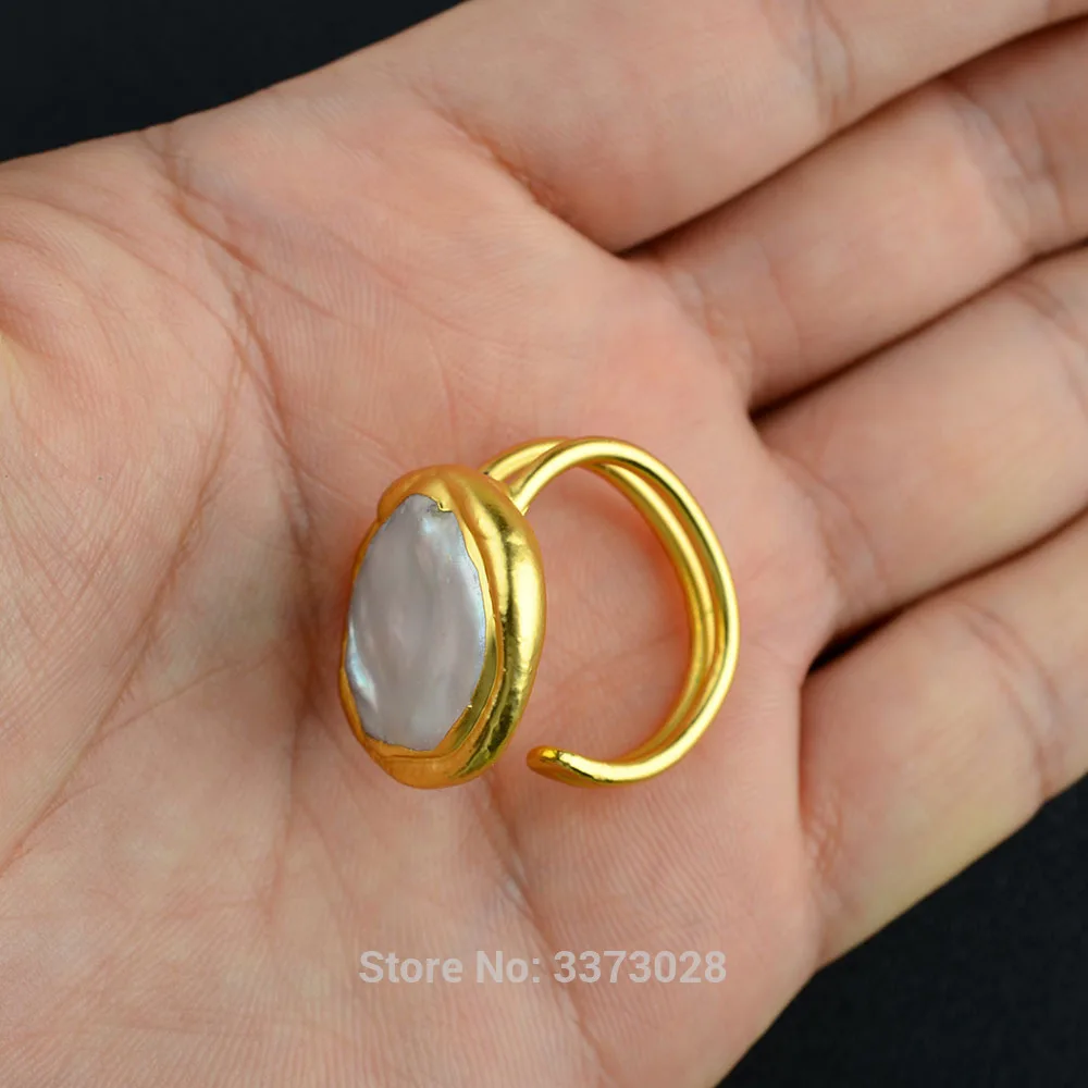 

2pcs White Keshi Pearl Yellow Golden Plated Ring