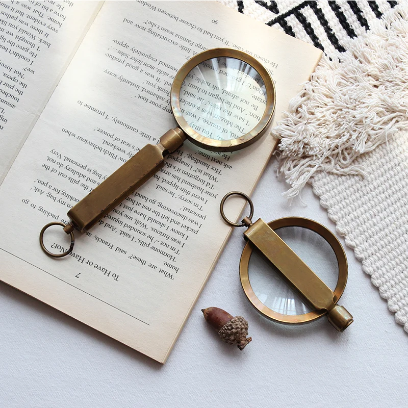 

6X Foldable Magnifying Glass Retro Collapsible Brass Handle Magnifying Glass for Reading Decor Ornaments Portable Photo Tools