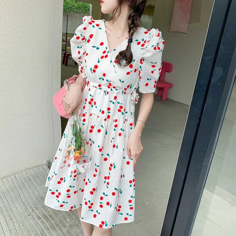 

COIGARSAM Print Women one-piece dress korean New Spring Summer Vintage V-Neck Dresses White Black 3537