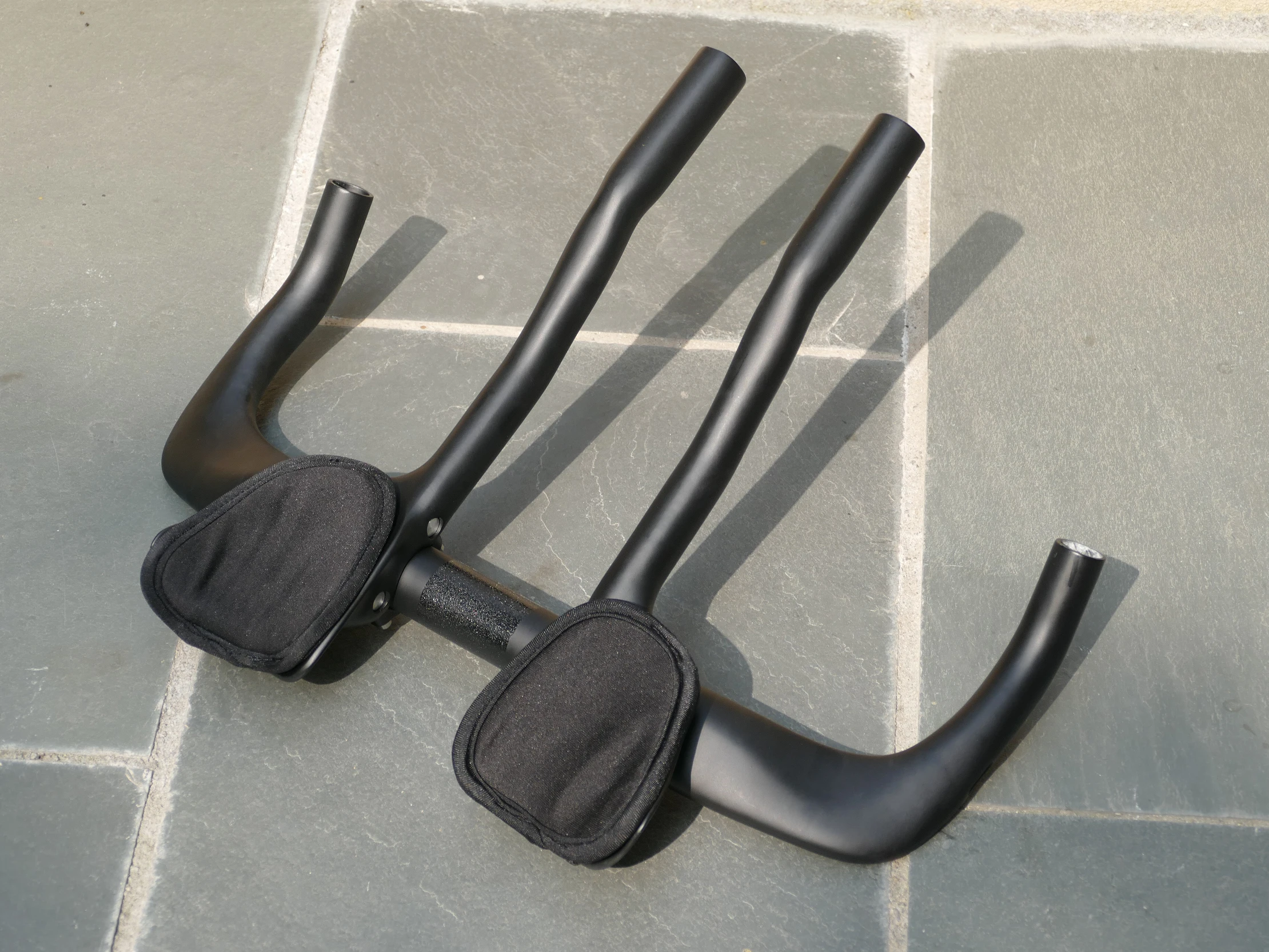 

FLX-HB-23 Brand New Full Carbon Triathlon Time Trial TT Bike Handlebar Toray Carbon Bar Size : 40cm ( C TO C)