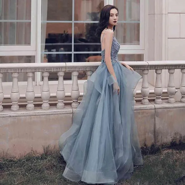 

2020 Prom Dresses A Line Spaghetti Lace Tulle Floor Length Evening Gowns With Ruffles Backless Formal Party Gowns prom dress