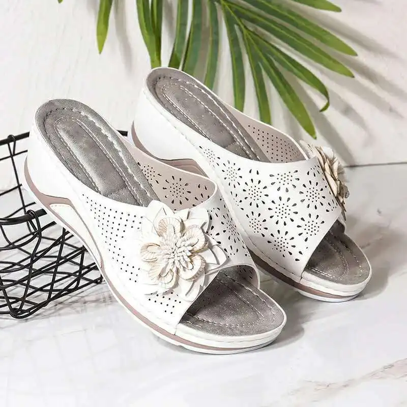 

Women Sandals 2021 Summer Sandals Soft Heels With Wedges Shoes Flower Slippers Casual Platform Shoes Plus Size 43 Zapatos Mujer