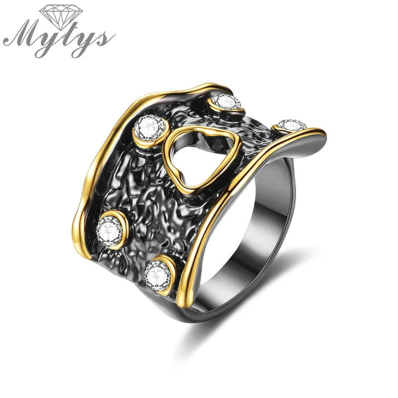 Женское Винтажное кольцо Mytys черное ажурное в золотистой оправе с кристаллами