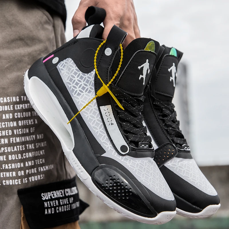 

New Basketball Shoes for Men Lace-up High Top Sneakers Mens Retro Basketball Shoes Breathable Trend Men Sneakers Walking Shoes