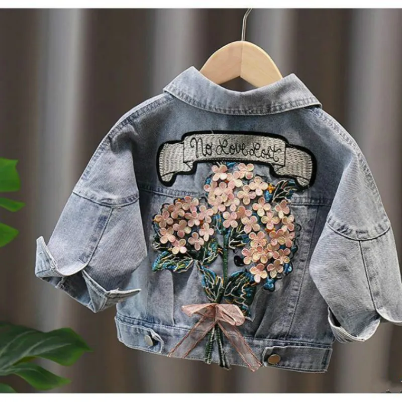 

Джинсовая куртка для девочек, джинсовая куртка с цветочной вышивкой для девочек, детская одежда, Весенняя милая детская верхняя одежда, рва...