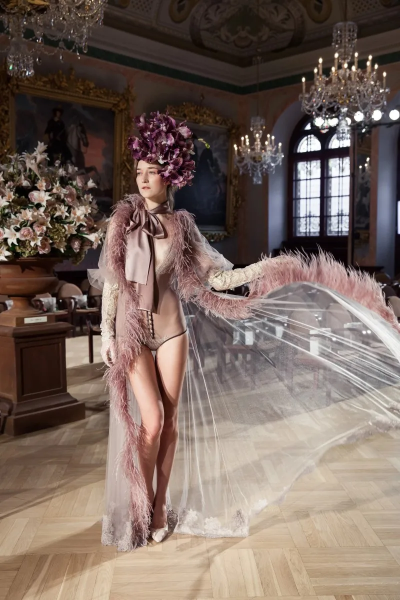 Женский пикантный банный халат Boudoir с поясом пижама перьями прозрачная ночная