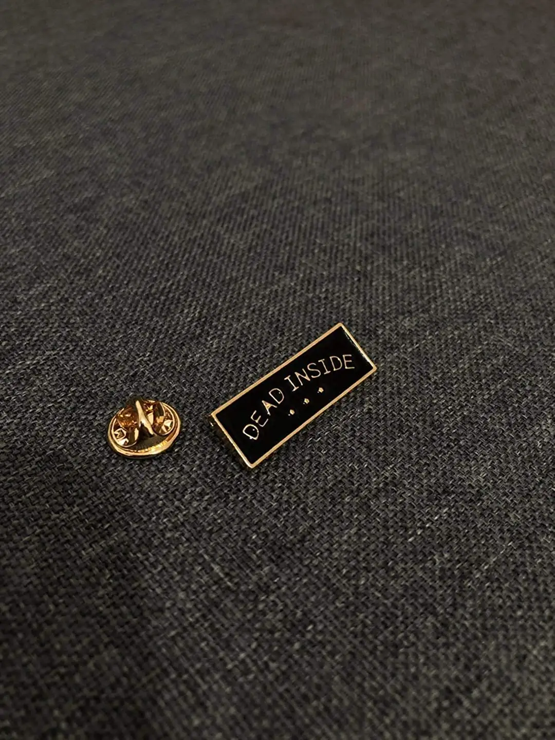 Мертвой внутри забавная эмалированная брошь на лацкан воротник рюкзак с