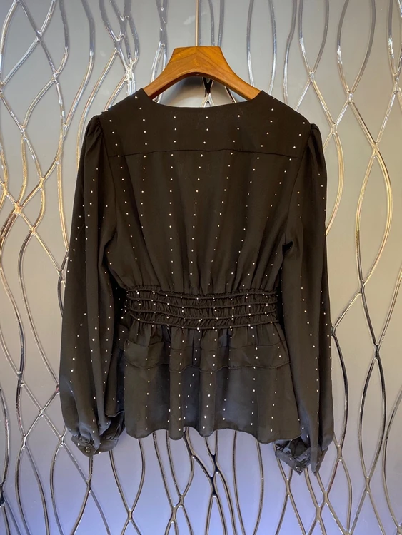 

Autumn / winter 2020 new women's V-neck wavelet dot stripe decoration waist with lotus leaf pendulum long sleeve shirt 1107