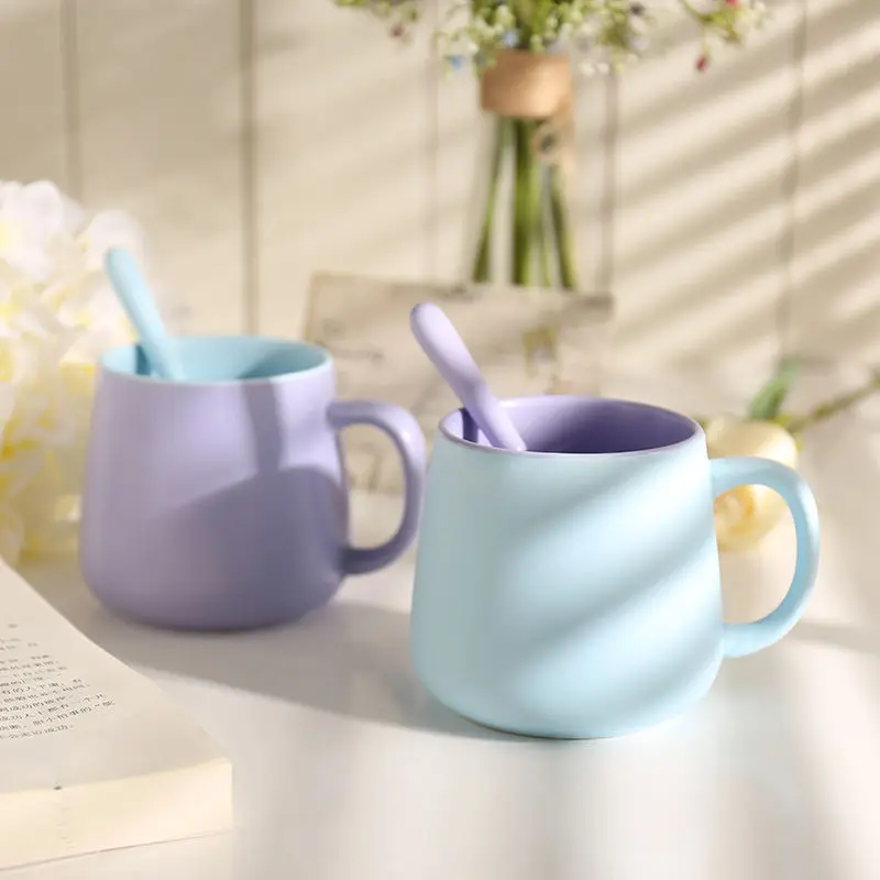 

Cute Mug Cup with Lid Spoon Tea Mug Milk Latte Coffee Cup Drinking Cups Nordic Style Water Bottle Unique Design Gift Cup