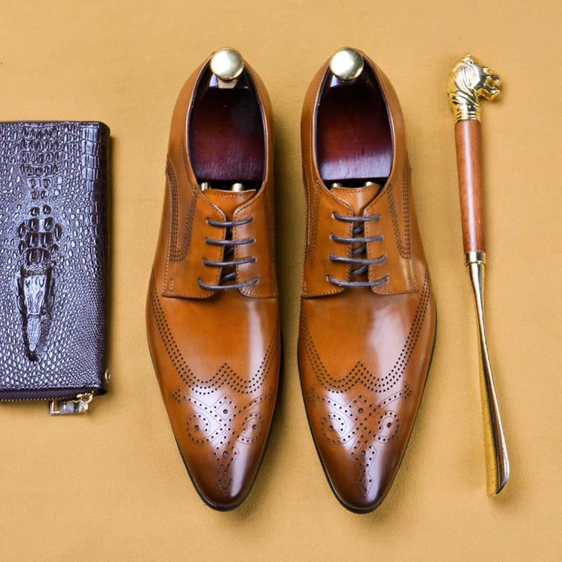 

Luxury Hand Polished Brogues Oxford Formal Men Shoes Lace Up Pointed Toe Brown Black Wedding Genuine Leather Dress Shoes A138
