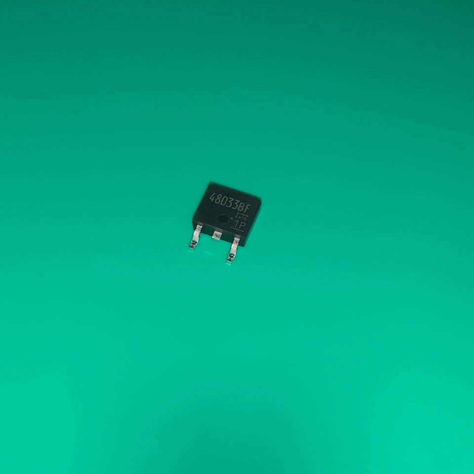 

10pcs/lot TA48033BF TO252 TA 48033BF IC REG LINEAR 3.3V 1A PWMOLD TA48033BF(T6L1,NQ) 48033 BF 480338F