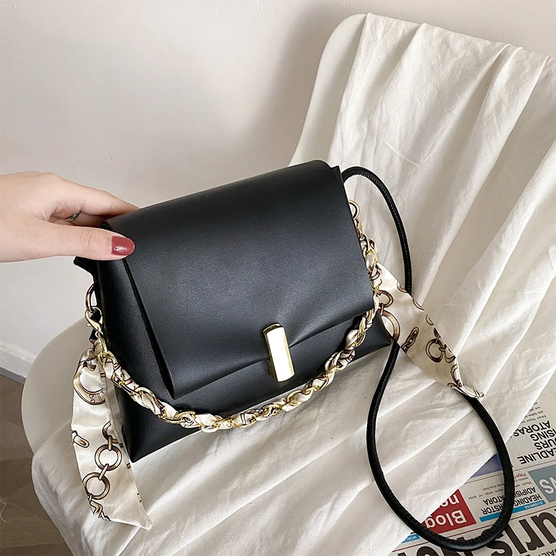 

2021 New Woman Shoulder Bag High Quality PU Chain Diagonal Small Bag Luxury Designer Handbag Underarm Bag 2021 Summer Female Bag