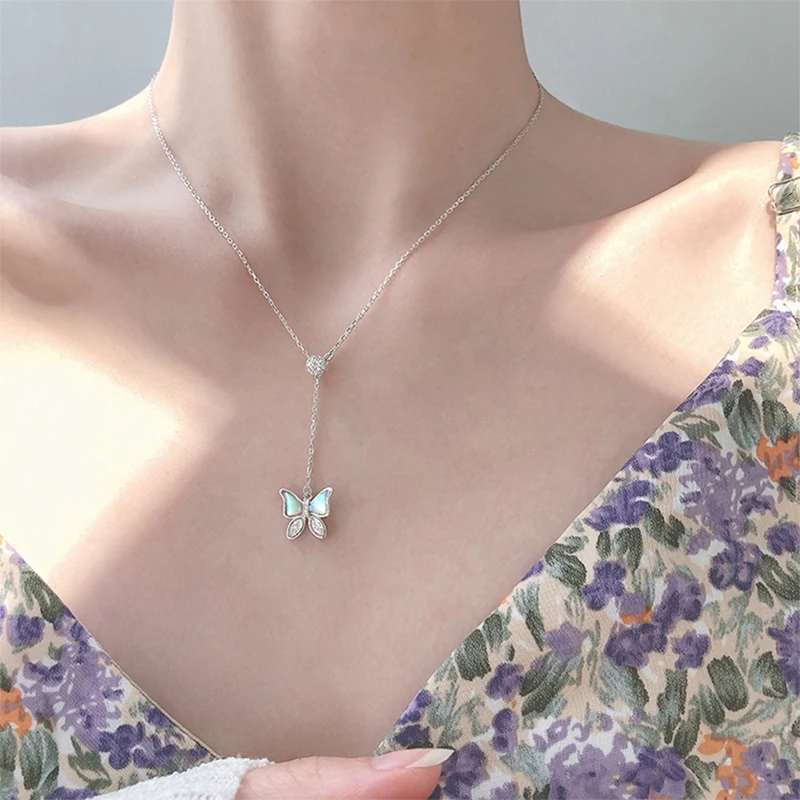 

YDL Temperament Simple Tiny Butterfly Necklace for Women Feminia Delicate Stylish Kolye Clavicle Popular Valentine Gift