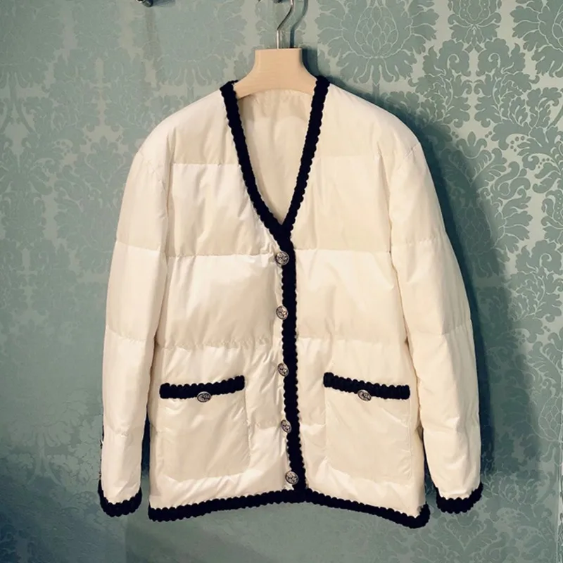 

2020 Designer Puffer Jackets Loose White Winter Coat Women Chic Lace Edged V Neck Single Breasted Women Coats and Jackets Winter