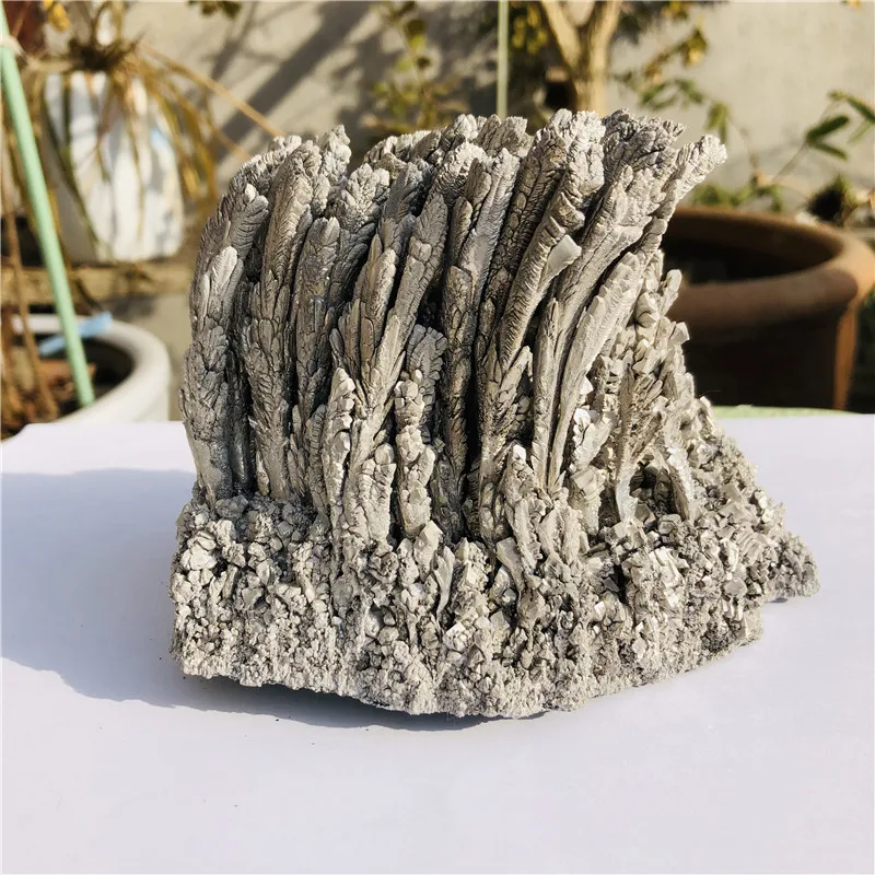 

primary ore magnesium ore crystal silver magnesite quartz crystal mineral specimens, the color is unique and beautiful