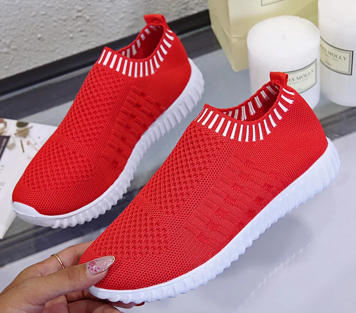 

2020 Plus Size Women Sneakers Stretch Fabric Socks Shoes Ladies Fashion Vulcanize Shoes Slip On Flat Female Casual Shoe