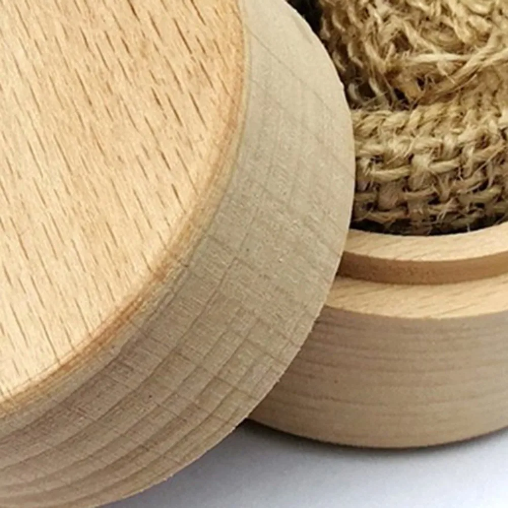 Коробка для обручальных колец с античной гравировкой деревянная шкатулка