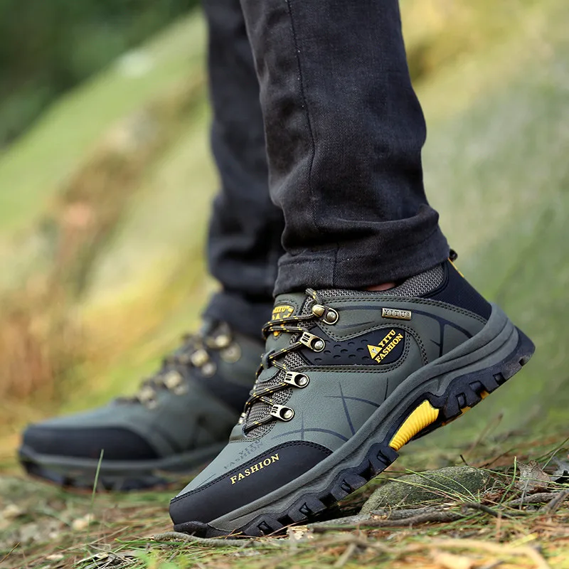 

Brand Handmade Breathable Men's Shoes Hiking Flat Fashion Luxurious Trend Outdoor Tourism New 2021 On Foot Camping