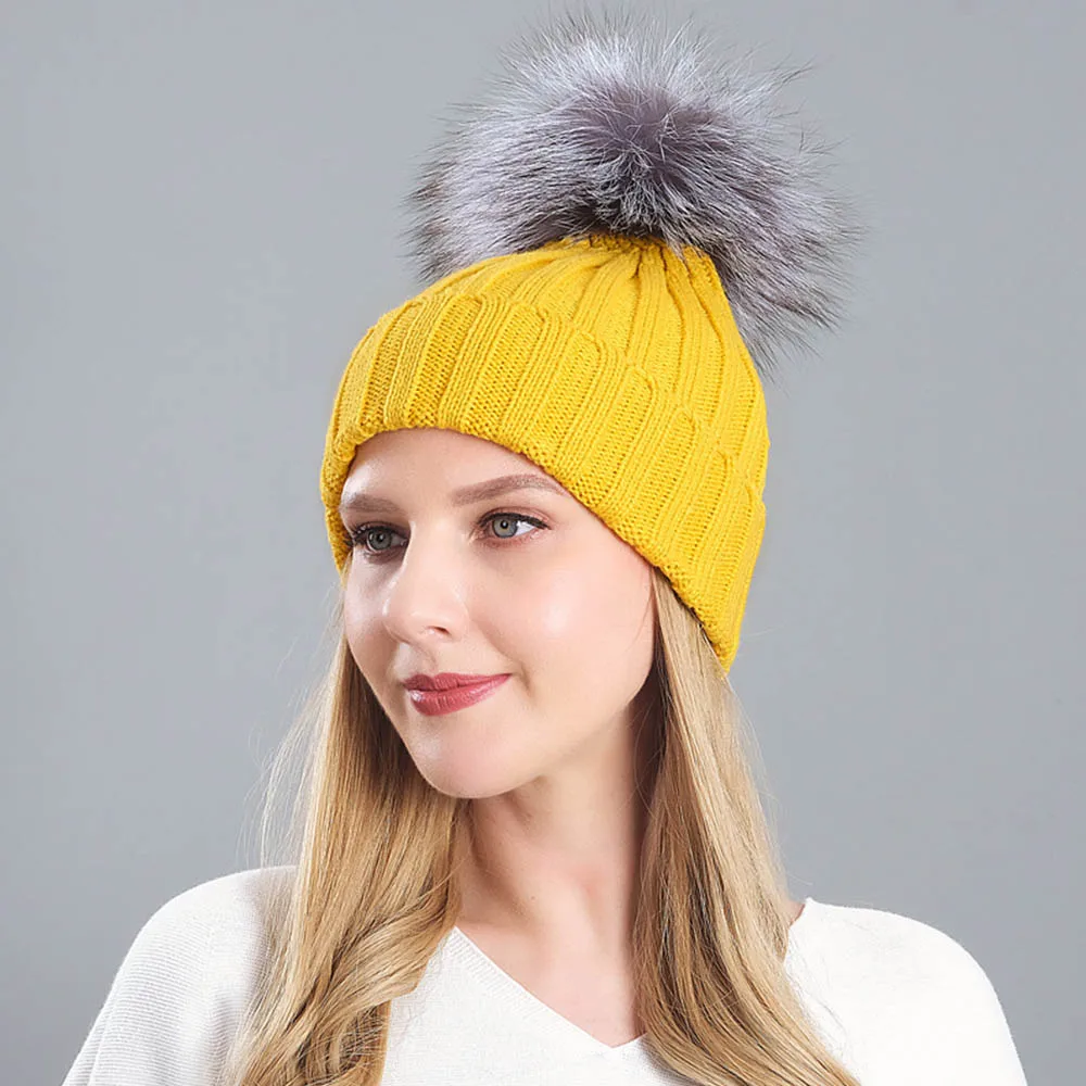 

FS Winter Hats For Women Ladies Warm Thick Real Raccoon Fur Pompom Beanie Cap Yellow Skullies Beanies Knitted Hat Bonnet 2020