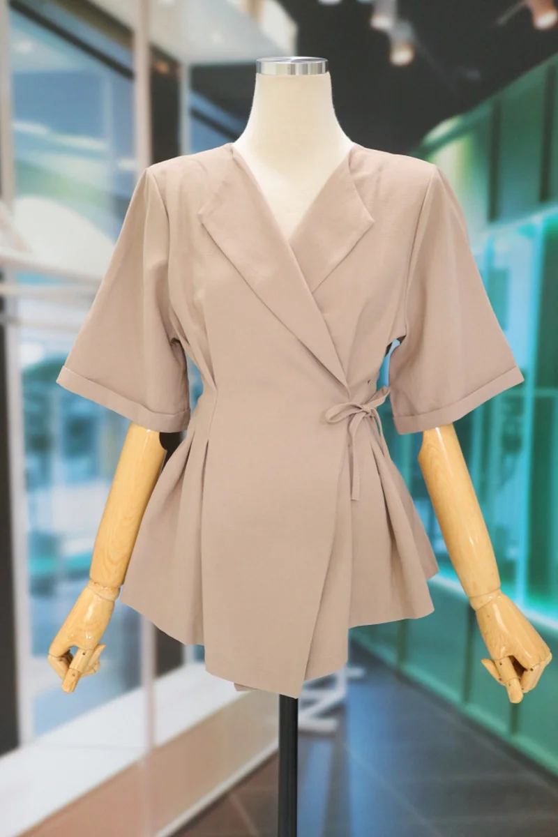 

2021 Summer Fashion Elegant Lapel Lace Up Shirt Women's Slim Waist Short Sleeve Casual Blouses Female Vintage Shirt Top