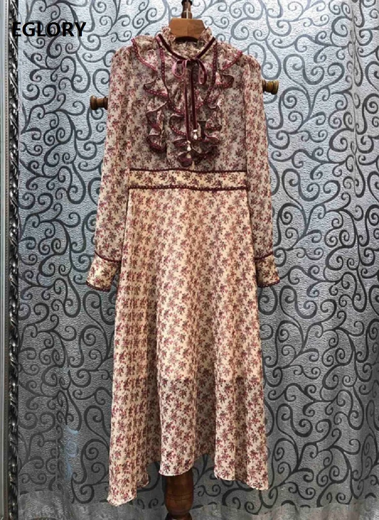 Женское платье до середины икры элегантное желтое с цветочным принтом оборками и