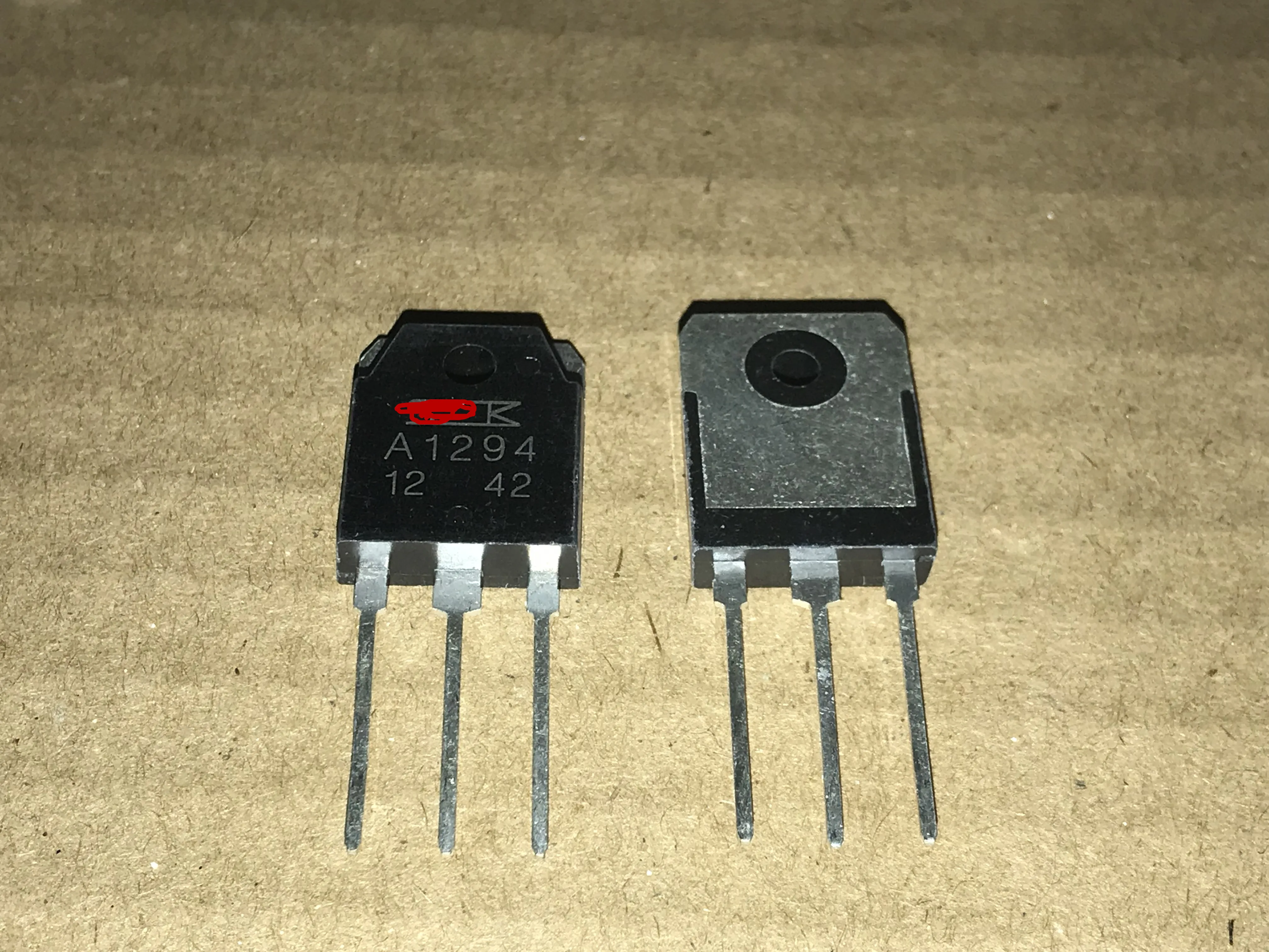 

Новый импортный оригинальный 2SC3263 2SA1294