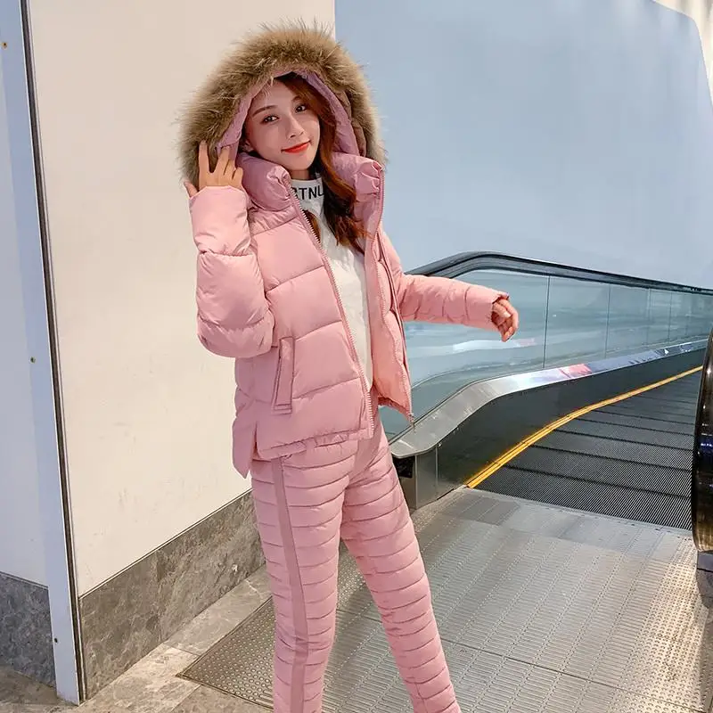 Женский пуховик с капюшоном из искусственного меха комплект двух предметов