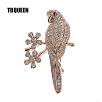 elegant crystal brooch bird gold color broche jewelry metal animal parrot bird pins and brooches for women