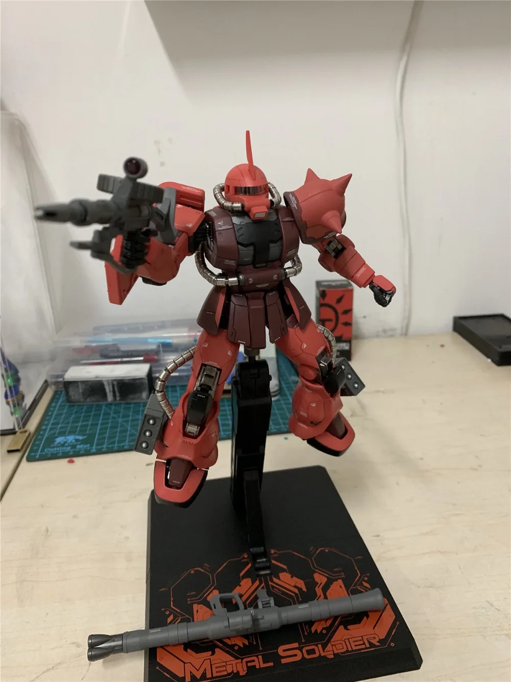 Металлический солдат MS 02 MB MG 1/100 Zaku Char Red gunдамская металлическая Готовая модель DM023