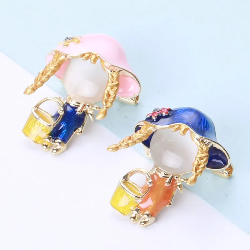 

6 Styles Doctor Girl Figure Opal Enamel Brooch Medical Nurse Festival Jewelry Pin Casual Party Office Suit Dress Coat Decor Gift