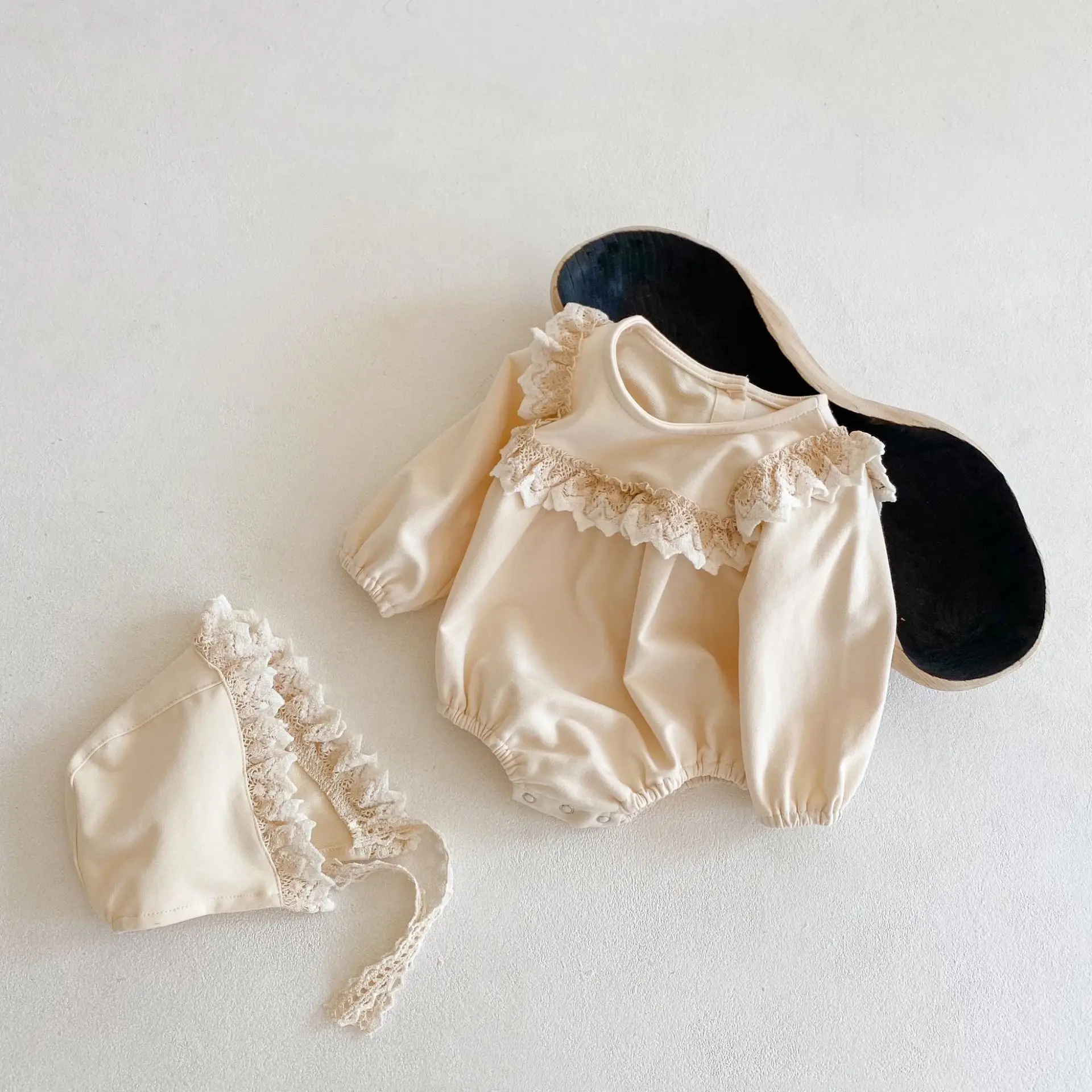 2022 baby girls rompers 100% cotton newborn 100-day clothes lace ruffled long-sleeved one-piece romper triangle climbing clothes