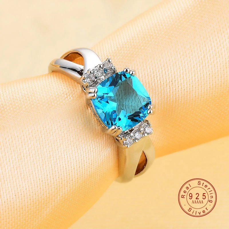 Женское кольцо с фианитом однотонное обручальное серебряного цвета белым 2019 |