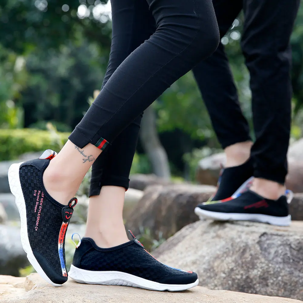 

2021NEW Women's Slip On Wading Shoes Unisex Men's and Women's Couple Lightweight Breathable Sports Beach Casual Non-Slip Shoes