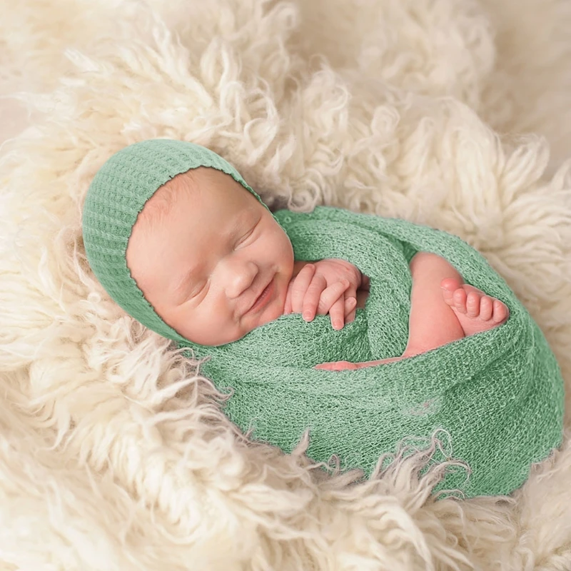 

2 Pieces Attractive Newborn Photography Scarf Hat Set Perfect for Memorable Photography Shoots Baby Shower Gift Presents