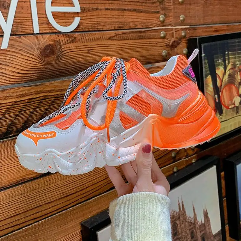 Женские босоножки с дышащей сеткой разноцветные перфорацией сандалии на толстой