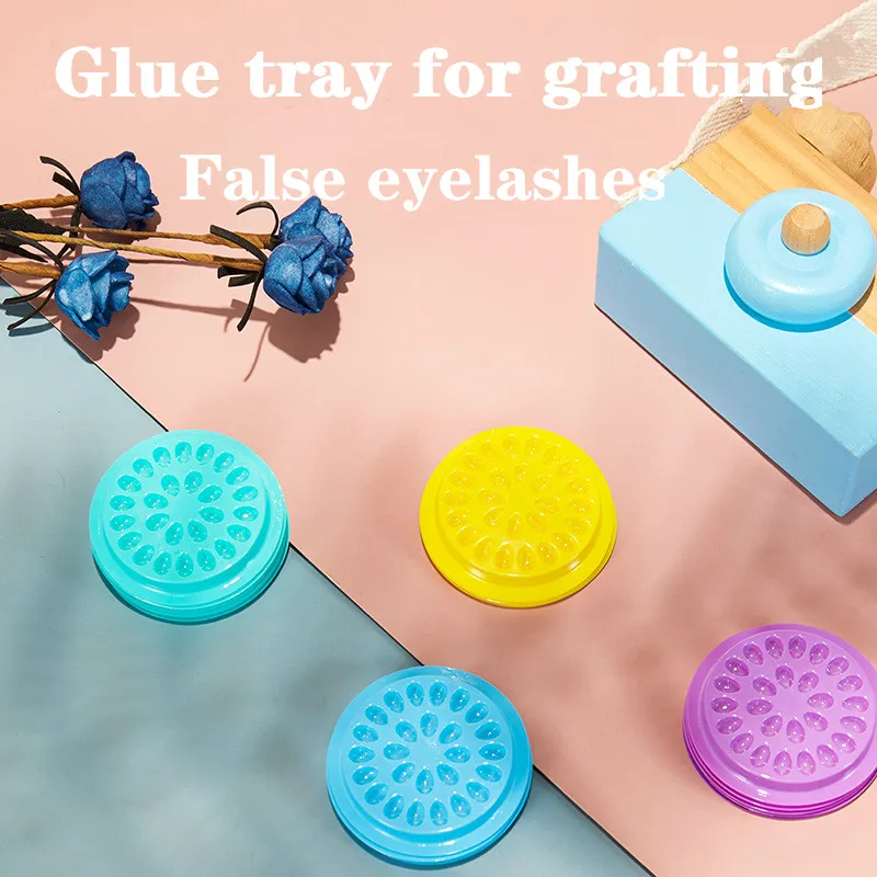 

30pcs False Eyelashes Extension glue holder Adhesive Pallet glue pads stand on eyelash plastic makeup tools Adhesive Pallet