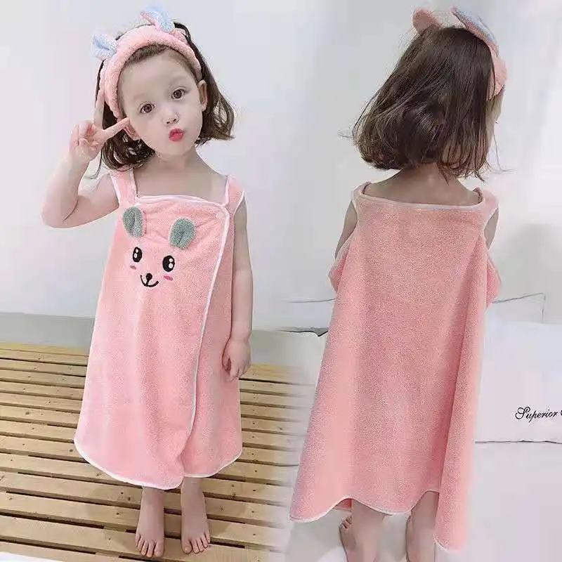 

The New Girls Baby Bath Towels Children's Button Sling Thick Cotton Soft Absorbent No Hair Loss Can Wear Bath Towels