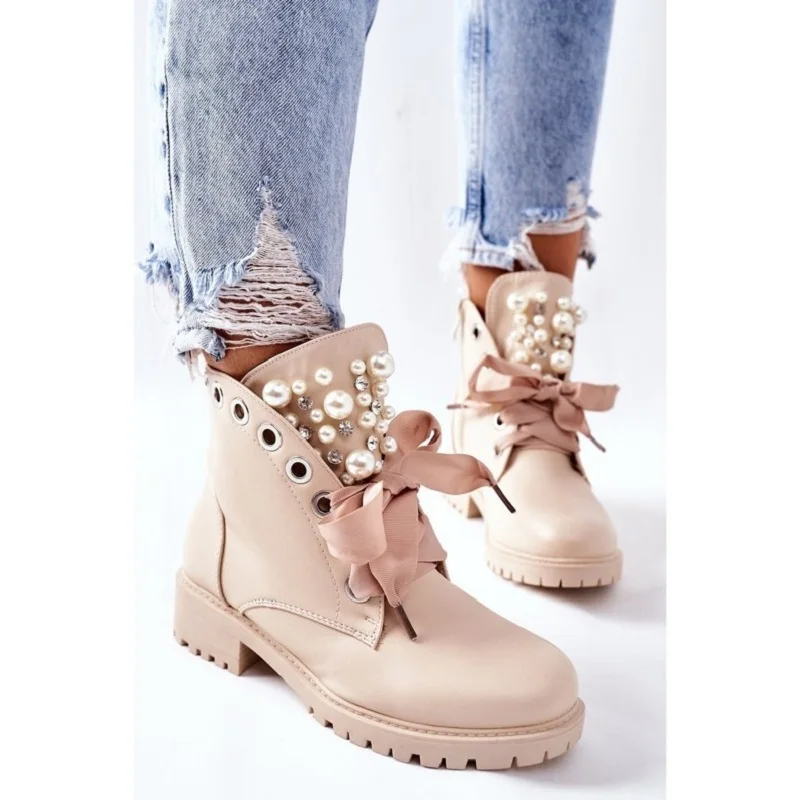 

Ladies fall 2021 European and American tide pearl decorative lace-up Lady Martin boots large size