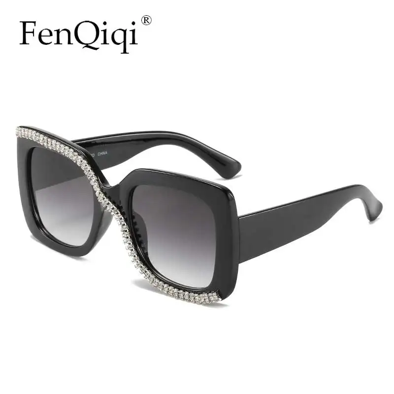 

Oversized Square Sunglasses Women Diamond Sun Glasses Retro Gradient Glasses Rhinestone Big Frame Glasses Vintage Eyewear