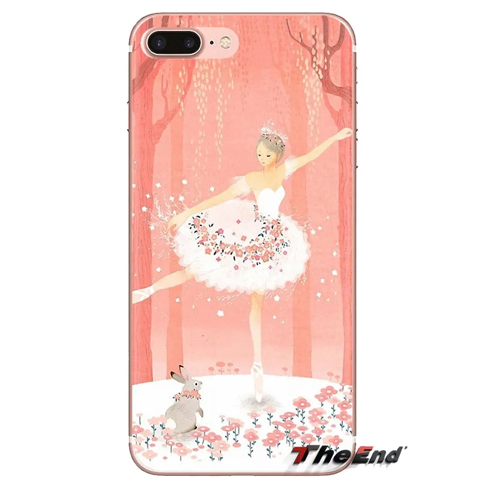 Для похода по магазинам девушка прозрачный чехол из термопластичного