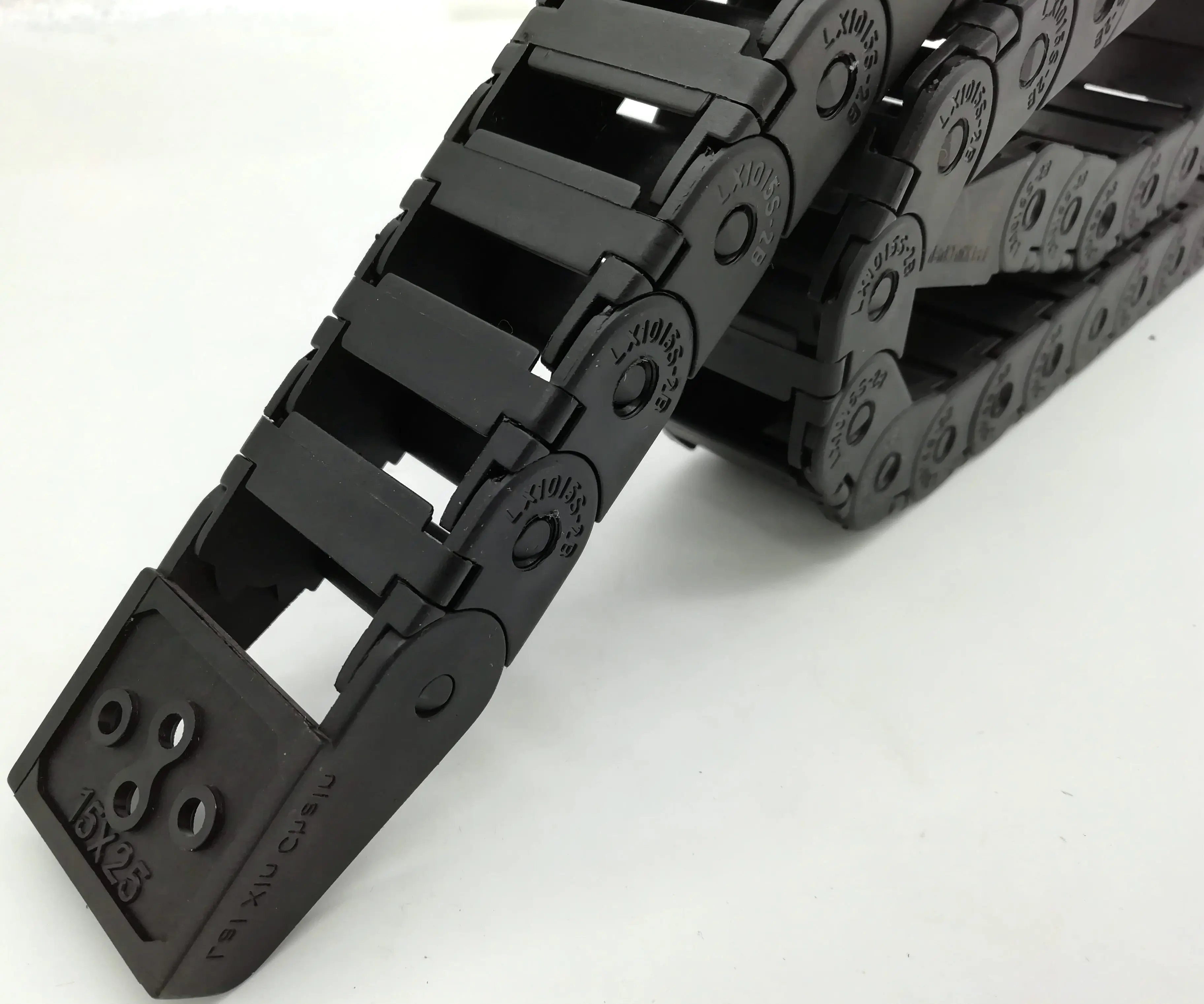 

Цепь с закрытым сопротивлением 15*20 мм, внутренняя, 1 метр в длину, Радиус 28