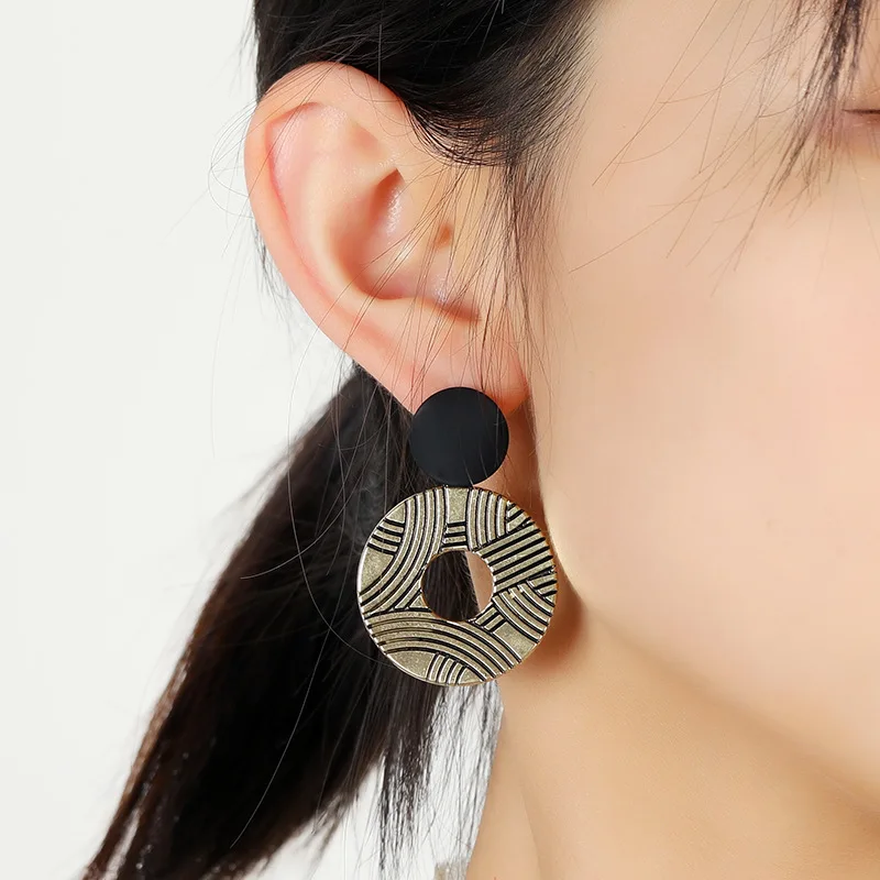 

French Retro Matte Gold Drop Earrings for Women Geometric Round Metal Dangle Earrings Fashion Jewelry Wholesale Earings