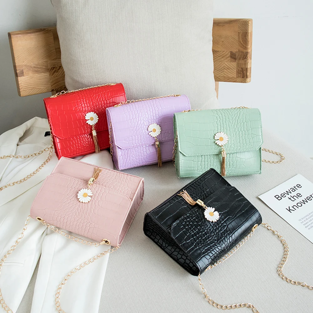 

Fashion Alligator PU Leather Messenger Bags Women Daisy Tassel Chain Shoulder Pouch Small Travel Square Crossbody Handbags 2020