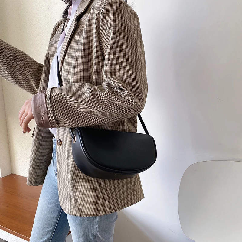 Женская винтажная полукруглая Сумка-клатч недорогая кожаная сумка через плечо